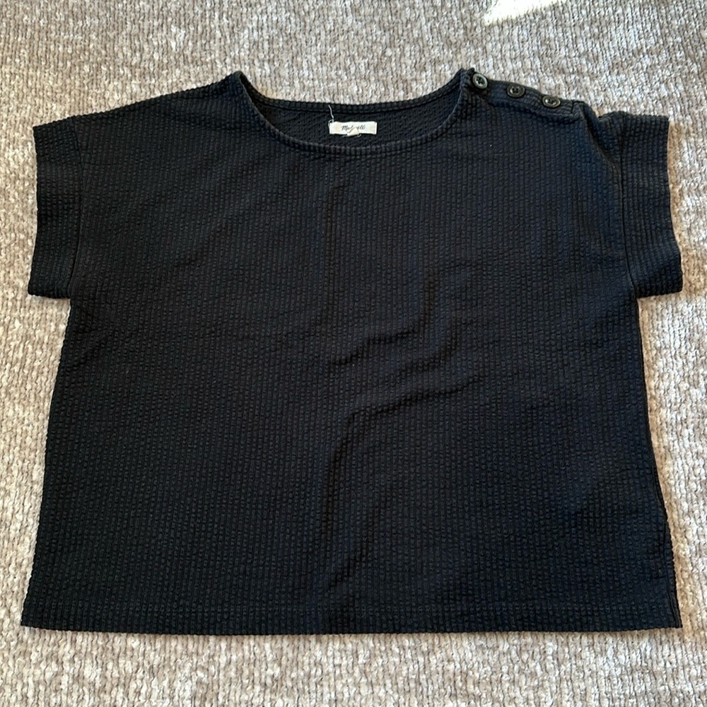 Madewell Textured Ribbed Black Short Sleeve Shirt with Buttons